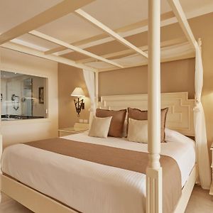 Deluxe  Junior Suite Adults only